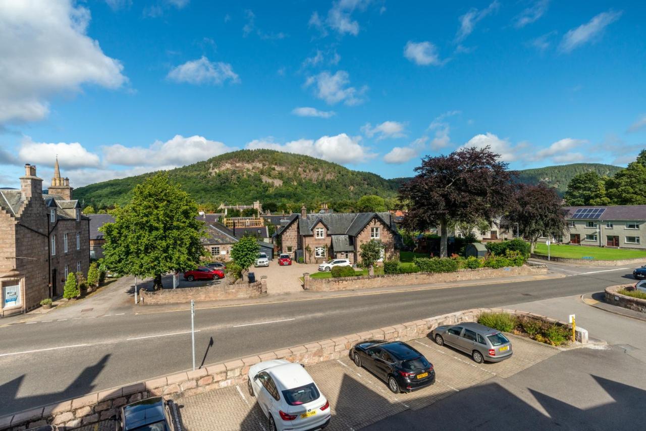 Historic Village, Rare Find, Amazing Views Ballater Esterno foto